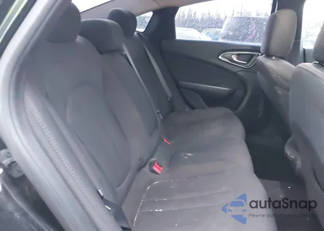 2016 Chrysler 200 Limited z USA, uszkodzony, nr VIN 1C3CCCAB8GN108583